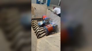 गलाने की दक्षता बढ़ाने के लिए डबल शाफ्ट मेटल ड्रम श्रेडर