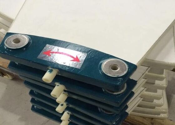Industrial Ceramic Filter Plate Alumina Base 1 to 10 Micron Pore Chemical Filtration System