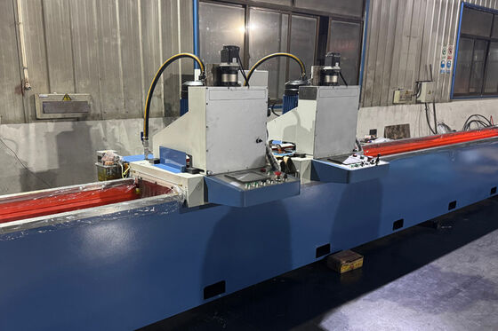 1800 मिमी क्रशर ब्लेड अन्य उपकरण पीसने की मशीन