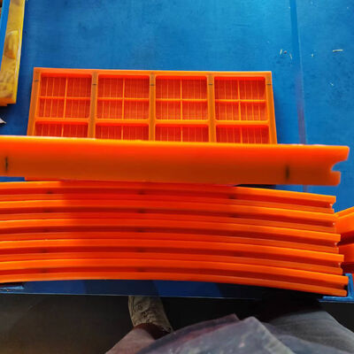 HUATAO WS 85 रेल सीट इंस्टॉलेशन के साथ लौह अयस्क के लिए 305x305mm घिसाव-प्रतिरोधी पॉलीयुरेथेन स्क्रीन