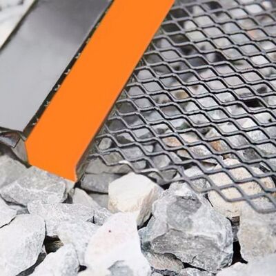 स्टेनलेस स्टील सेल्फ-क्लीनिंग हार्प स्क्रीन 4 मिमी-25 मिमी खुलने और सूखी रेत स्क्रीनिंग के लिए समायोज्य छेद आकार के साथ